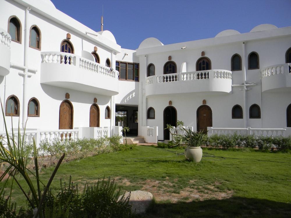 Blue Beach Club Dahab Extérieur photo